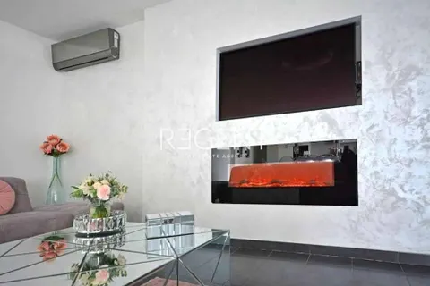 Split, Podstrana – Zapanjujuća villa s pogledom na more 250 m2