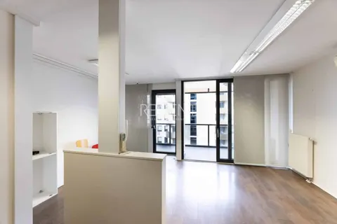 Zagreb, Špansko, Nova Galerija - Moderan trosobni stan novogradnja