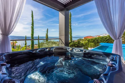Crikvenica - Prekrasna vila s panoramskim pogledom 400 m2