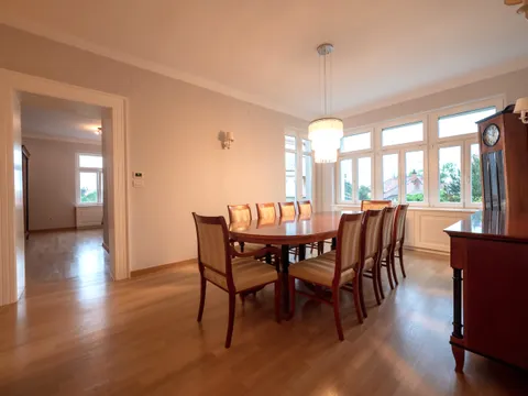 Zagreb, Nazorova – Prostrani stan za najam 150 m2