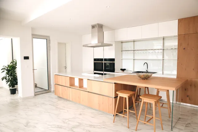 Korčula, Žrnovo - Luksuzna obiteljska vila s prekrasnim pogledom 360 m2