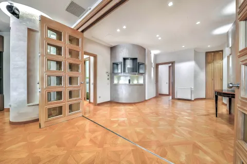 Zagreb, Gajeva - Luksuzan četverosoban stan 170 m2
