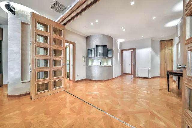 Zagreb, Gajeva - Luksuzan četverosoban stan 170 m2