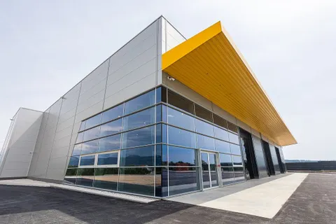 Trogir, Plano - Trgovačko-prodajno skladište 1600 m2