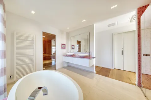Zadar - Luksuzna vila prvi red uz more 210 m2