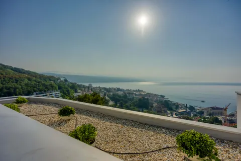 Opatija - Ekskluzivan penthouse s krovnom terasom , NOVOGRADNJA