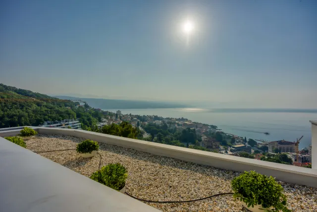 Opatija - Ekskluzivan penthouse s krovnom terasom , NOVOGRADNJA