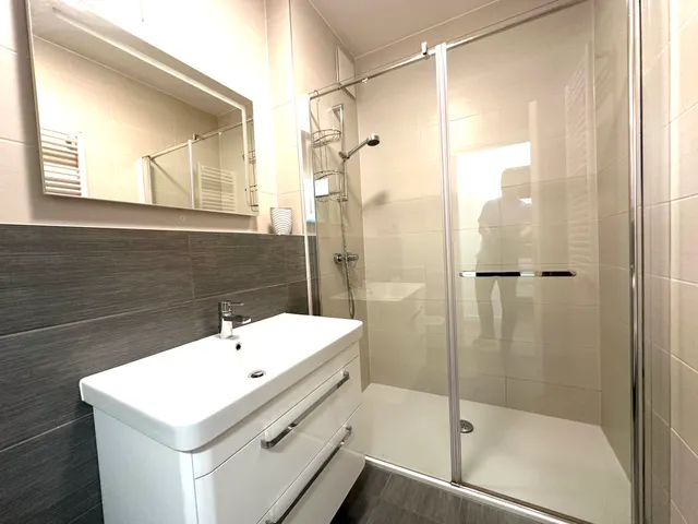 Zagreb, Bundek, Meandar - Moderan trosoban stan za najam, Novogradnja 80 m2