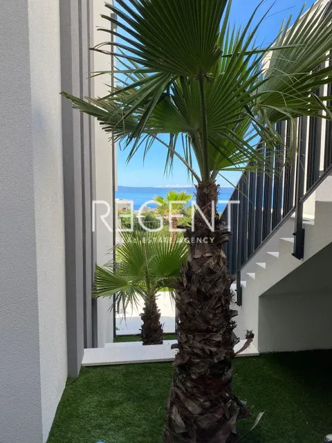 Makarska - Luksuzna vila s tri stambene jedinice