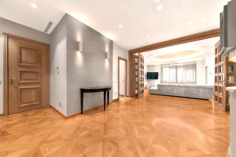 Zagreb, Gajeva - Luksuzan četverosoban stan 170 m2