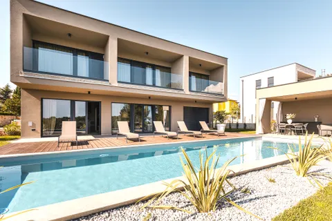 Istra, Vabriga – Moderna vila s bazenom u blizini mora