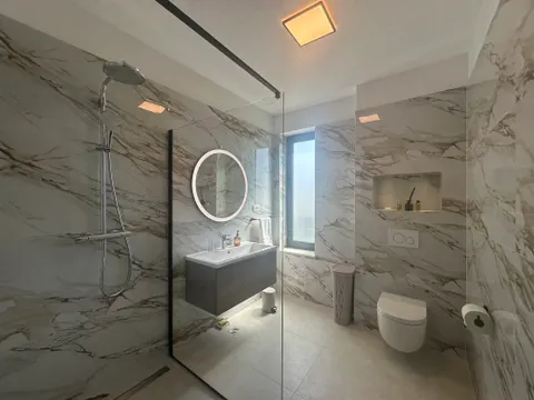 Split, Kaštela - Luksuzna Vila 188 m2 s pogledom na more