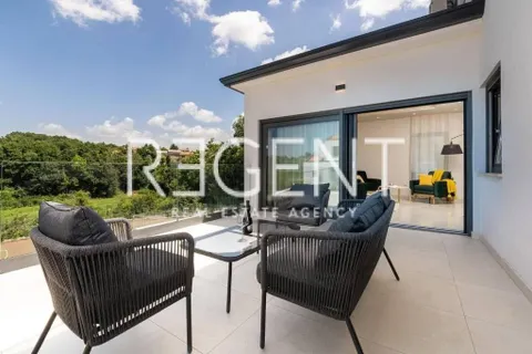 Istra, Tinjan – Elegantna vila s bazenom