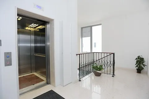 Split - Poslovni prostor na frekventnoj lokaciji 64 m2 DUGOROČAN NAJAM