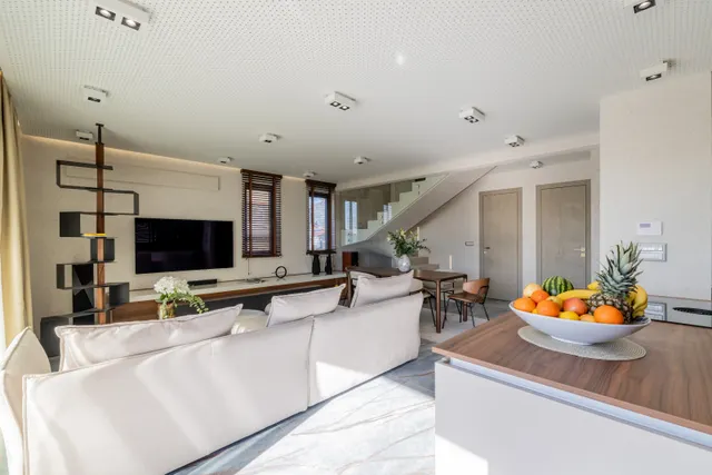 Split, Kaštel Lukšić - Luksuzni Penthouse 110 m2 s terasom