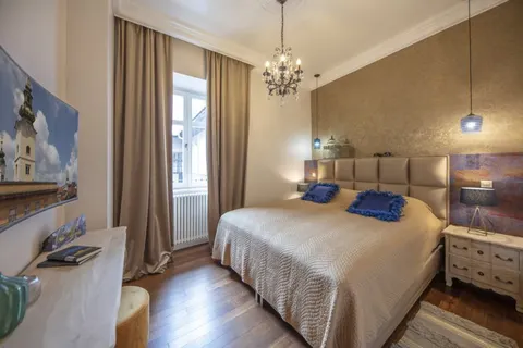 Zagreb, Frankopanska - Luksuzan građanski stan u centru grada 110 m2