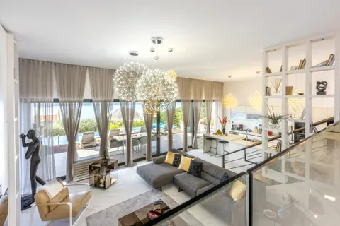 Crikvenica - Prekrasna vila s panoramskim pogledom 400 m2
