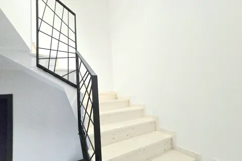 Sveta Nedelja, Kerestinec- Trosoban stan 100 m2