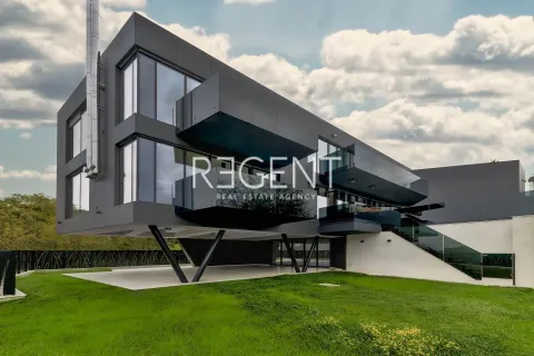 Zagreb, Šestine - Moderan stan u novoizgrađenoj vili 280 m2