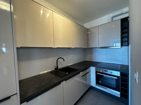 Split, Žnjan - Dvosoban stan za dugoročan najam, 80m2