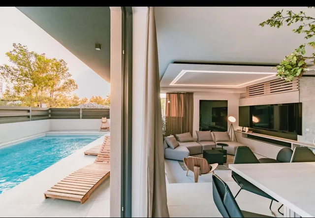 Šibenik, Vodice - Moderna vila, novogradnja 200 m2