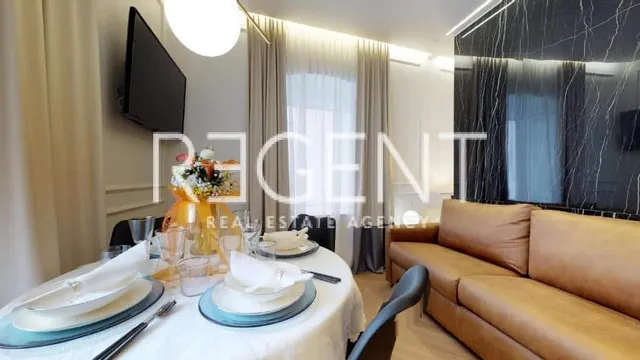 Split, Centar - Dioklecijanova Palača dva studio apartmana 65 m2