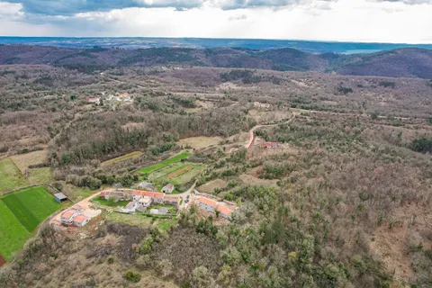 Istra, Ražmani - Vila na prekrasnoj lokaciji