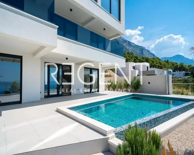 Makarska, Brela - Luksuzna vila s panoramskim pogledom na more 317 m2