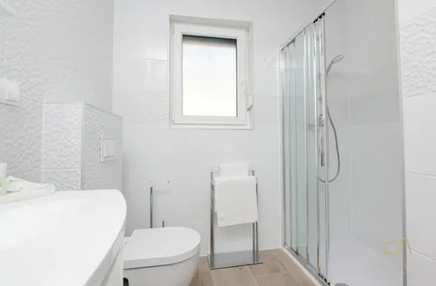 Krk - Luksuzna vila za najam 120 m2