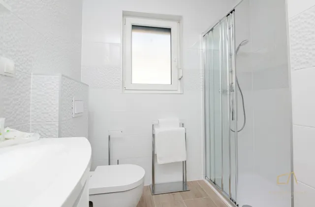 Krk - Luksuzna vila za najam 120 m2
