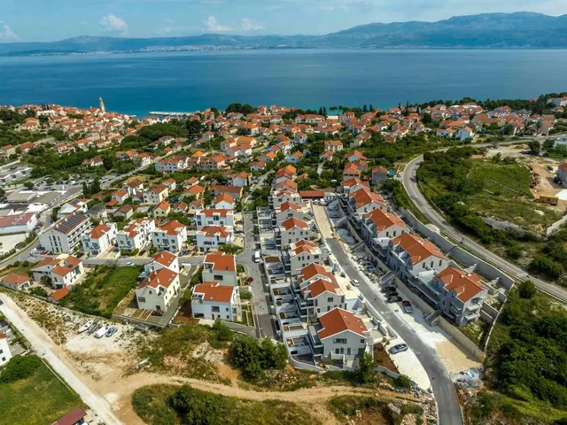 Brač, Sutivan - Dvosoban stan u stambenom kompleksu 62,59 m2