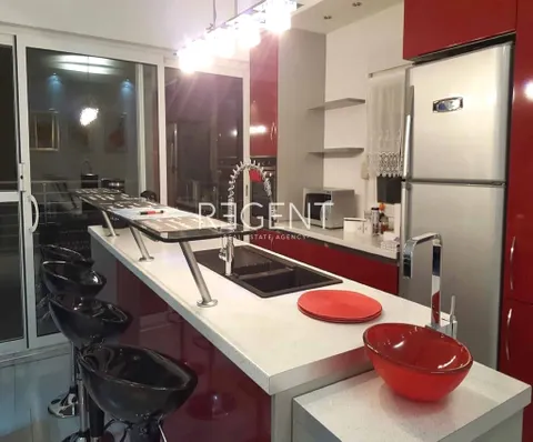 Vis – Prekrasna vila s pogledom na more 300 m2