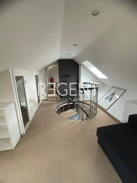 Zagreb, Kvaternikov Trg - Dvoetažni stan 150 m2 najam