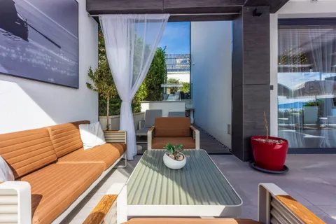 Crikvenica - Prekrasna vila s panoramskim pogledom 400 m2