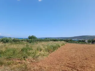 Split, Kaštel Štafilić - građevinsko zemljište prvi red uz more, 5600 m2
