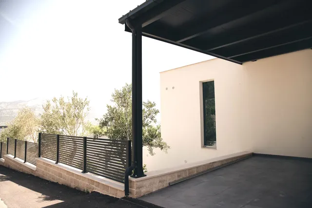 Korčula, Žrnovo - Luksuzna obiteljska vila s prekrasnim pogledom 360 m2