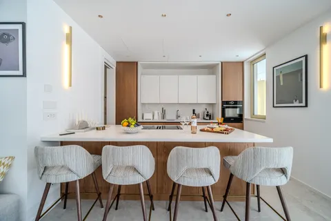 Brač, Sutivan - Predivna vila u blizini mora 274m2