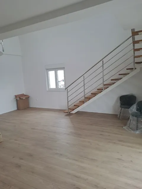 Zagreb, Sesvete - Poslovni stambeni prostor novogradnja 171m2 najam