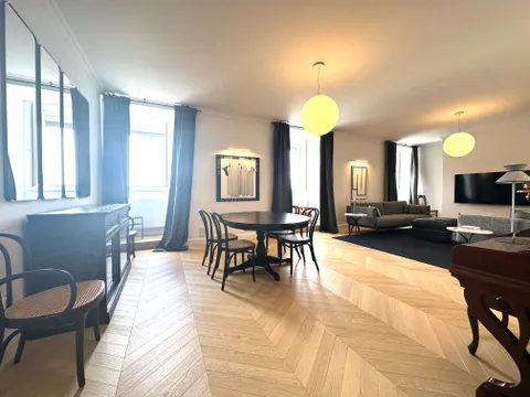 Zagreb, Centar - Prekrasan renoviran trosoban stan s pogledom na Katedralu, NAJAM