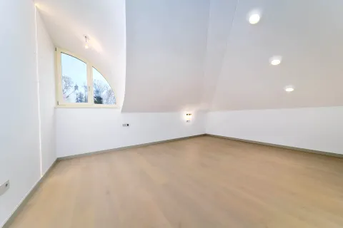 Zagreb, Britanski Trg - Luksuzan četverosoban stan 166 m2
