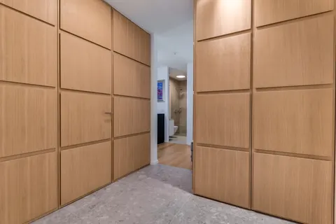 Zagreb, Ban Centar – Trosoban stan 131 m2 najam