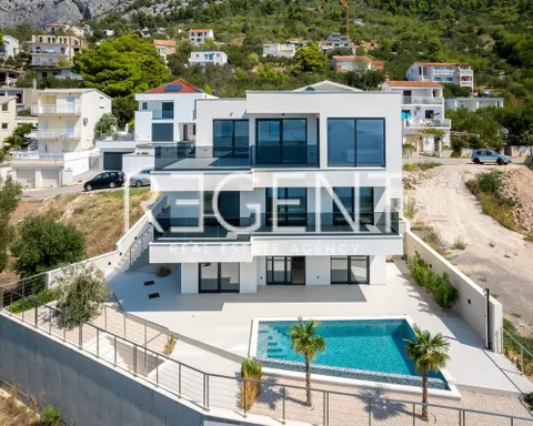 Makarska, Brela - Luksuzna vila s panoramskim pogledom na more 317 m2