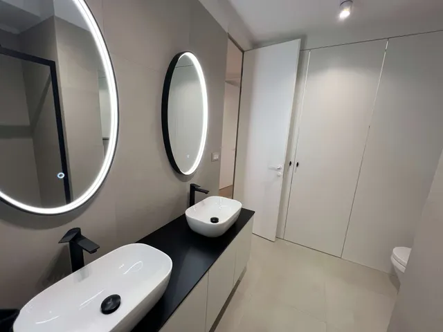 Zagreb, Tuškanac – Luksuzan četverosobni stan 110m² najam