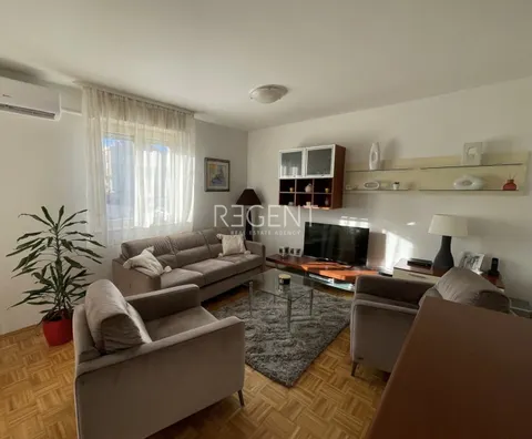 Solin, Japirko - Dvosoban stan 69m2
