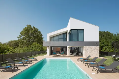 Istra, Ližnjan - luksuzna vila s privatnim bazenom 400m2