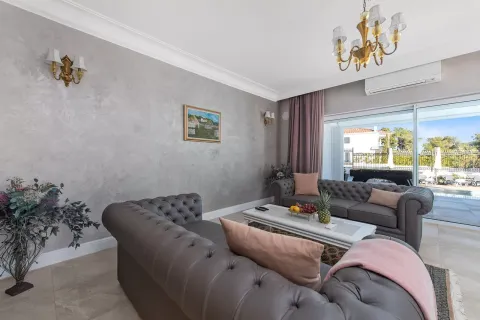 Šibenik, Vodice - luksuzna vila s bazenom i panoramskim pogledom 530m2