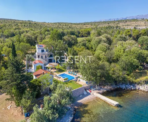 Zadar, Posedarje - Vila prvi red uz more 300 m2