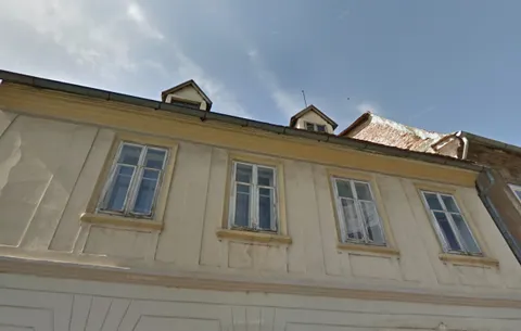 Zagreb, Centar - Zgrada za obnovu