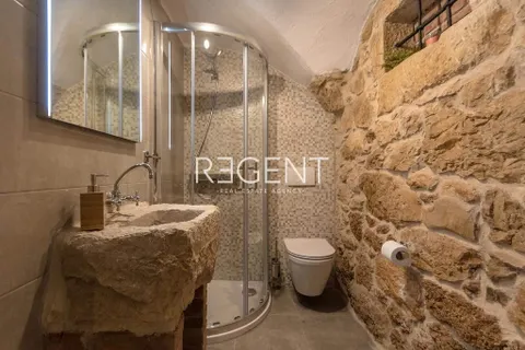 Crikvenica - Bajkovita kamena vila 200 m2