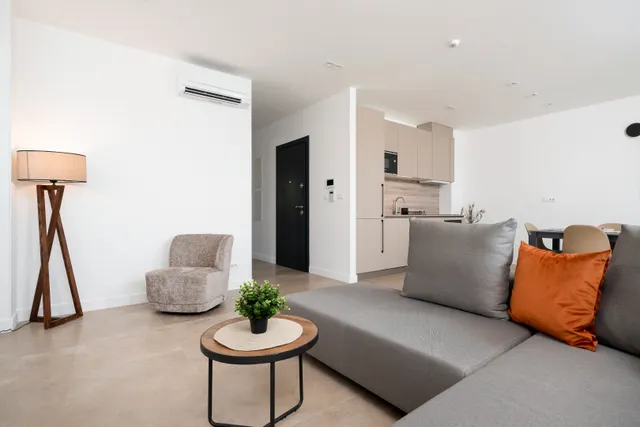 Split, Kaštel Lukšić - Moderan dvosoban stan 80 m2 DUGOROČAN NAJAM
